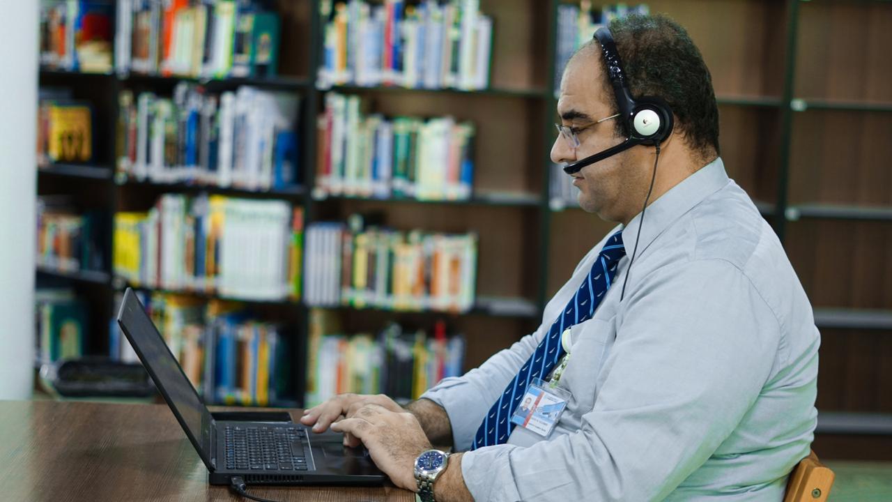 تعلم، اللغة الإنجليزية، مؤتمر